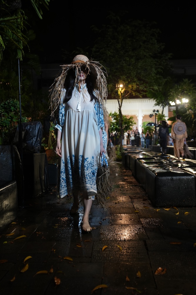 fashion show koleksi terbaru Purana