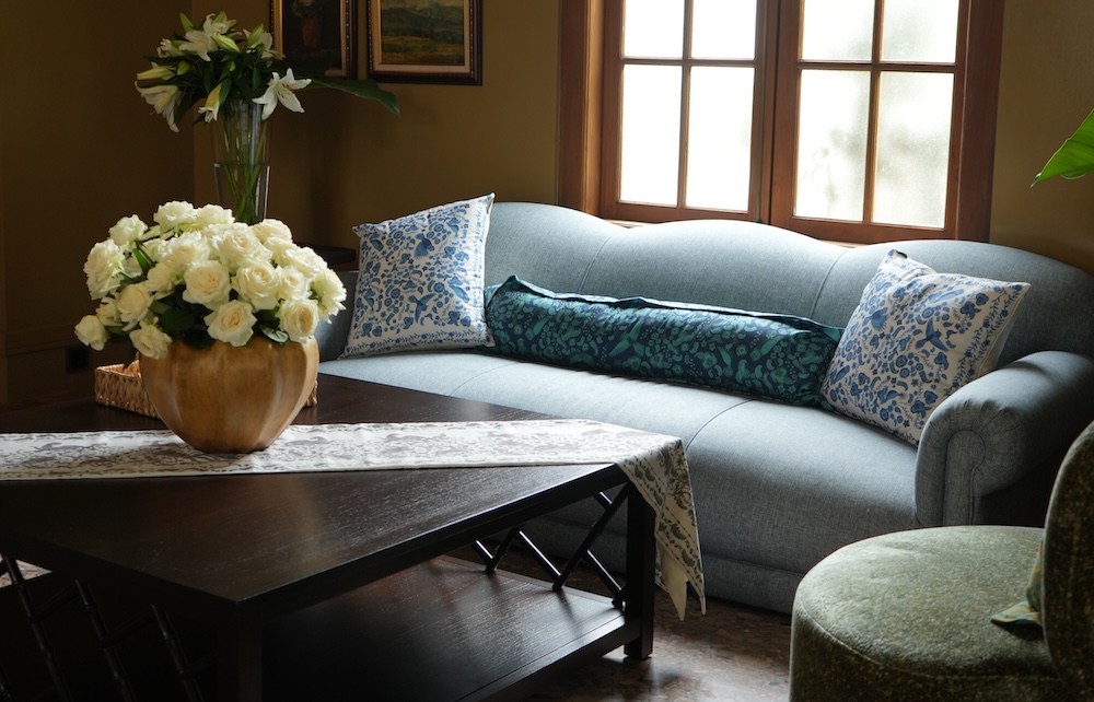 Purana Menerjemahkan Budaya ke Ruang Tamu Lewat Purana Home