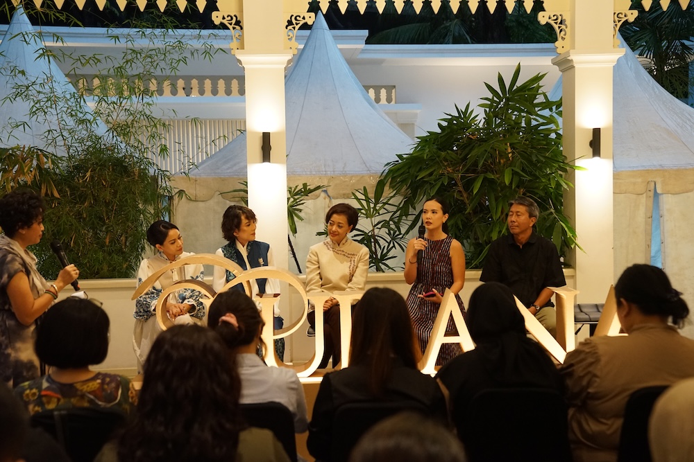 press conference acara pameran Purana