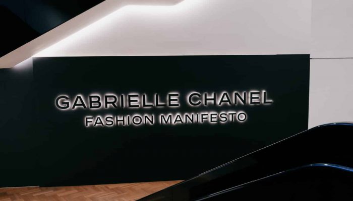 Pameran Gabrielle Chanel Fashion Manifesto