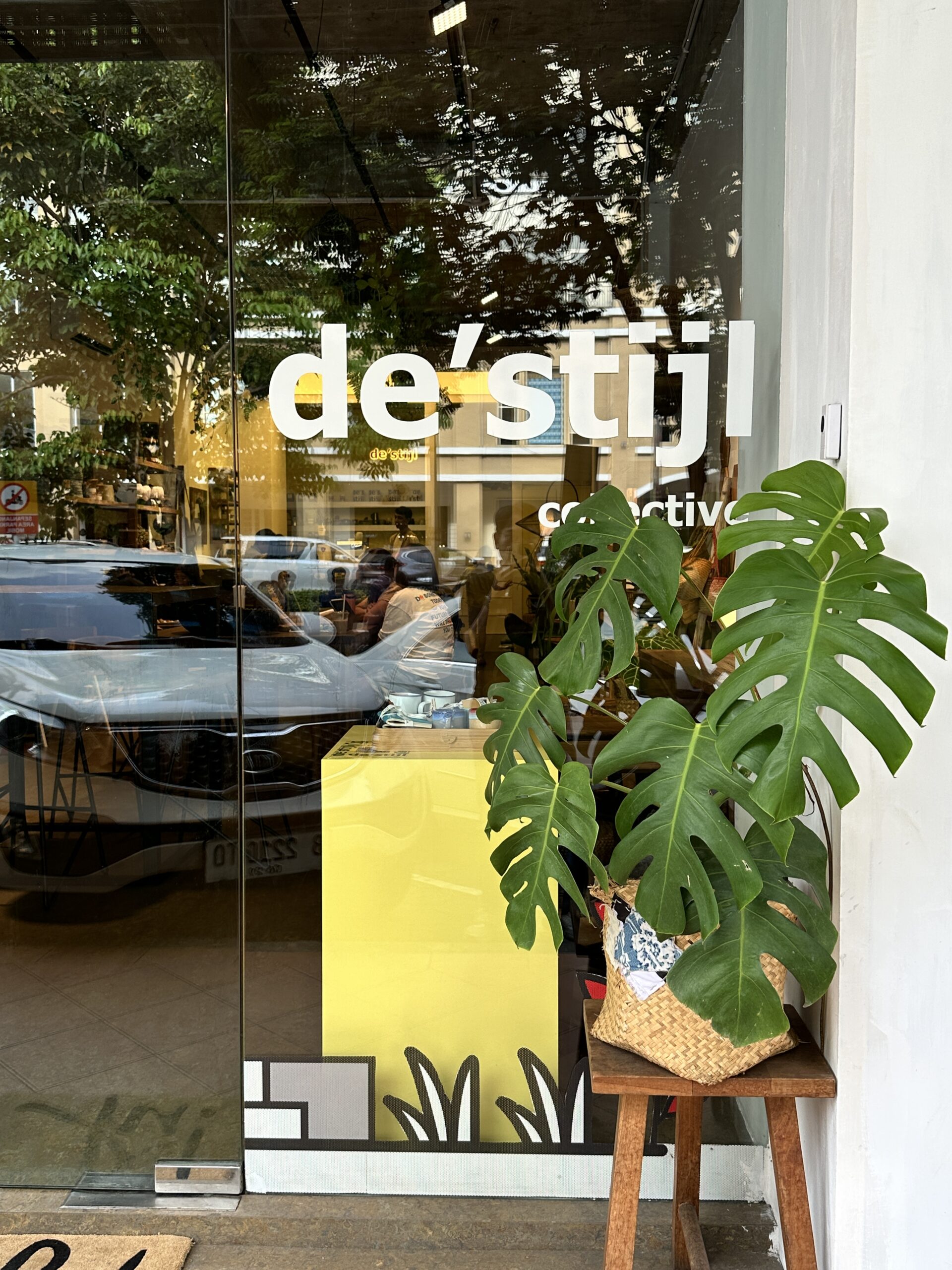 Racikan Kopi, Desain, dan Seni di De’Stijl Coffee