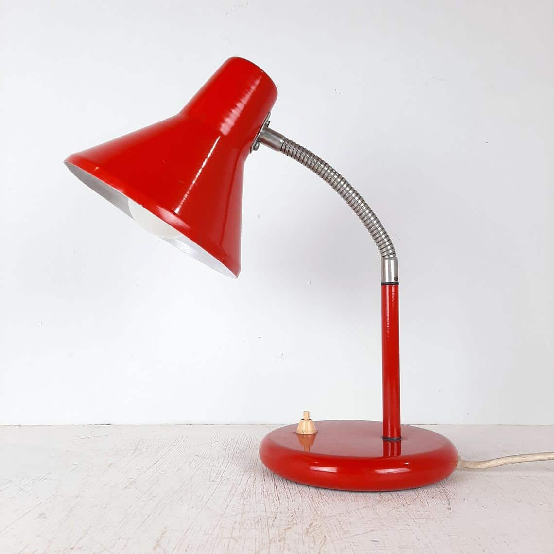 lampu meja minari