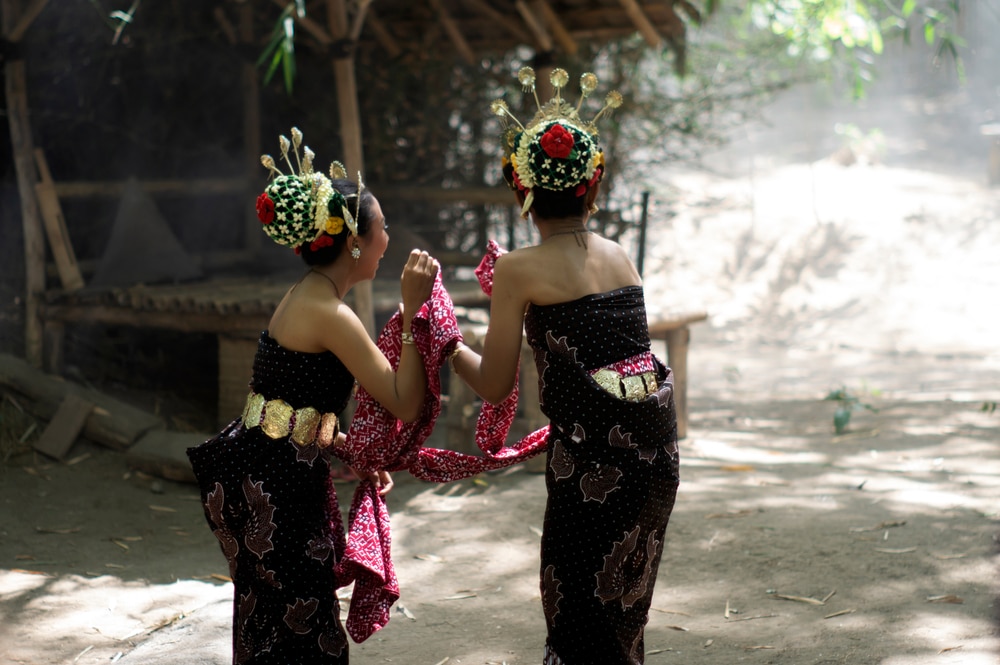 Sosok Perempuan di Dunia Seni Indonesia