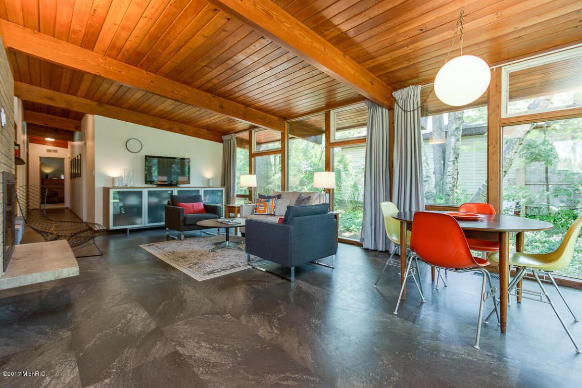 gaya interior mid century